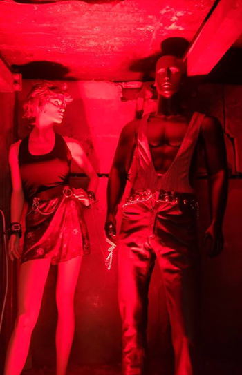 20251209_PartyamArschderWelt_Bildmaterial_Slider_klein3