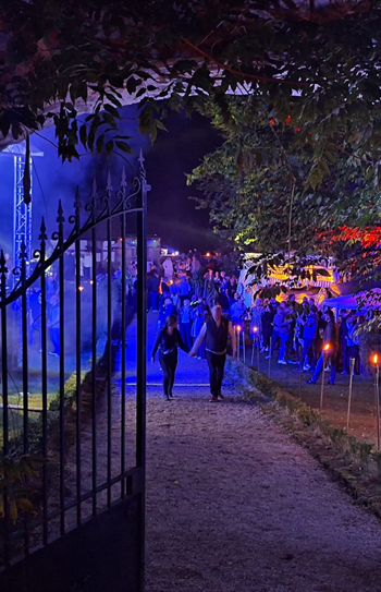 20251209_PartyamArschderWelt_Bildmaterial_Slider_klein5