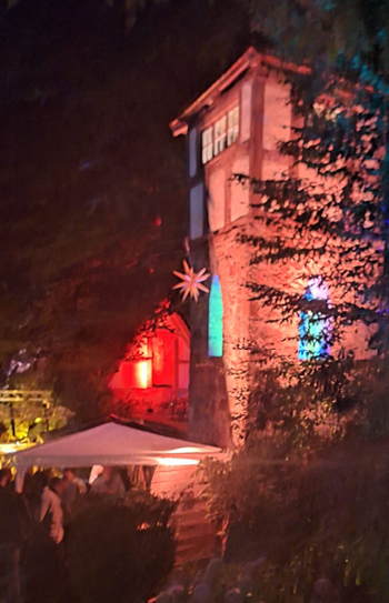 20251209_PartyamArschderWelt_Bildmaterial_Slider_klein7